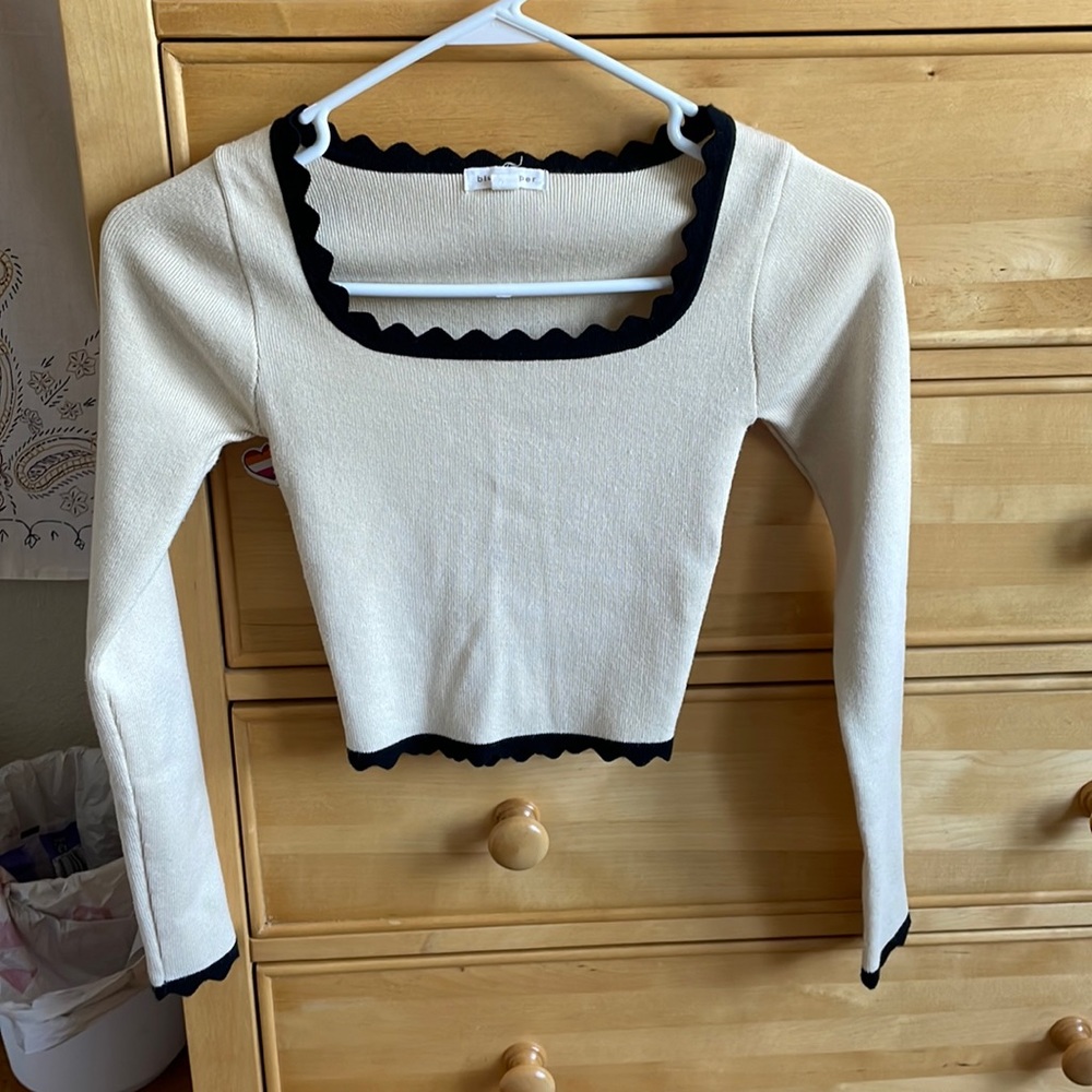 Cute top
